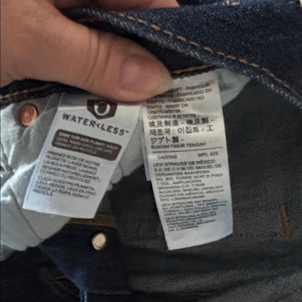 NWT $95 men’s 40/32 Levi’s 501 button down jeans 1748 - Picture 8 of 8